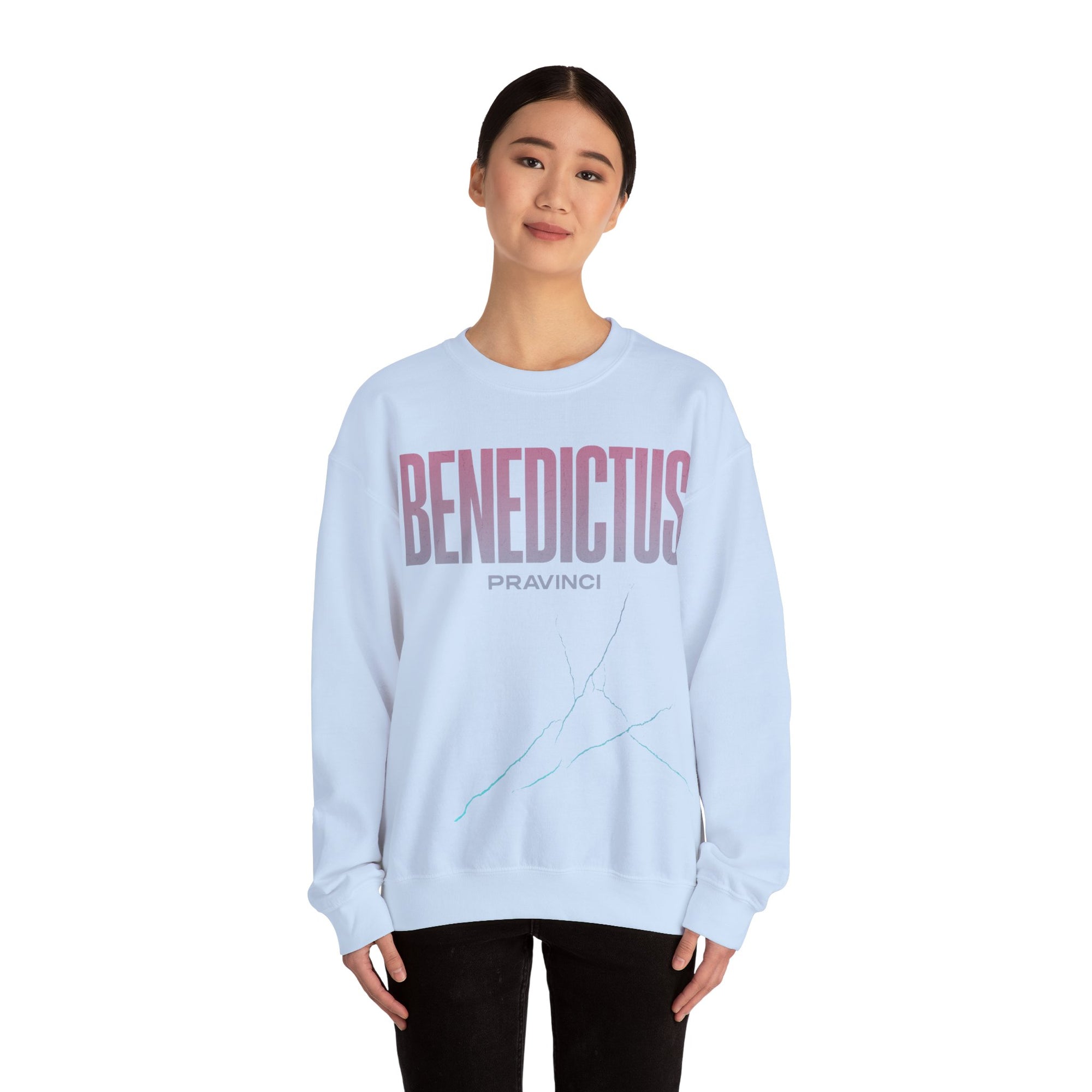 Pravinci Benedictus Labor Iridescente – Light Blue Sweatshirt